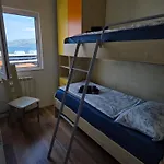 Ita - * بوستيرا