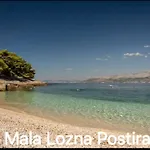 Ita - * بوستيرا