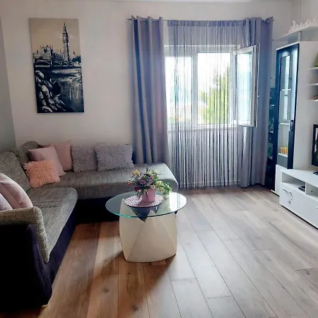 Apartment Ita - Postira