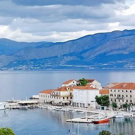 Ita - *