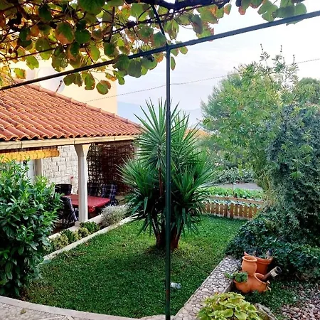 Apartment Ita - Postira