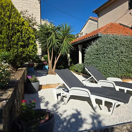 Apartment Ita - *
