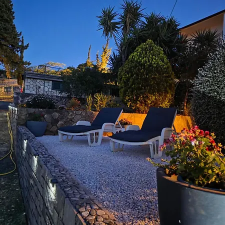 Apartment Ita - Postira