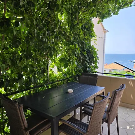 Ita - Apartman Postira